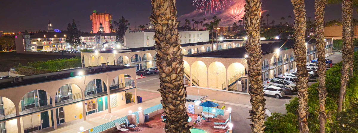 Kings-Inn-Anaheim-Hotel-near-Disneyland-Park